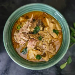 Bamboo Shoot Mutton Curry / www.quichentell.com