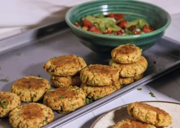 Carrot-Chickpea-Cakes-6.1-700x499