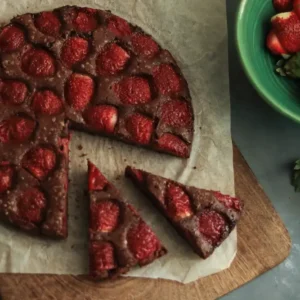 Flourless-Chocolate-Strawberry-Cake-6.1