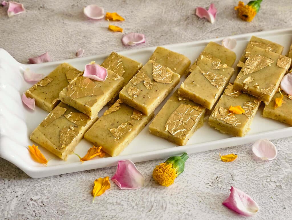 Badam Thandai Barfi / www.quichentell.com